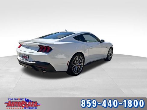 Used 2024 Ford Mustang GT Premium image 6