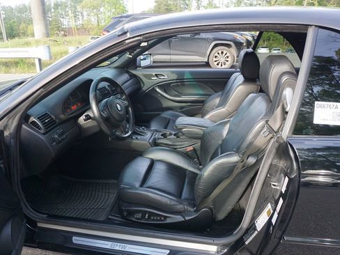 Used 2005 BMW 330Ci Convertible image 2