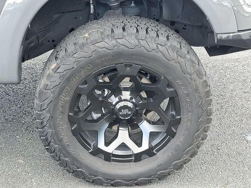 Used 2021 Ford F150 Lariat w/ Equipment Group 502A High AWD/4WD image 8
