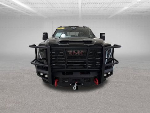 Used 2025 GMC Sierra 3500 AT4 w/ AT4 Premium Plus Package AWD/4WD image 2