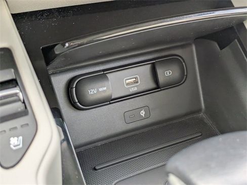 Used 2020 Kia Telluride SX w/ SX Prestige Package image 24