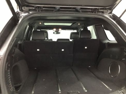 Used 2017 Jeep Grand Cherokee Limited w/ Luxury Group II image 17