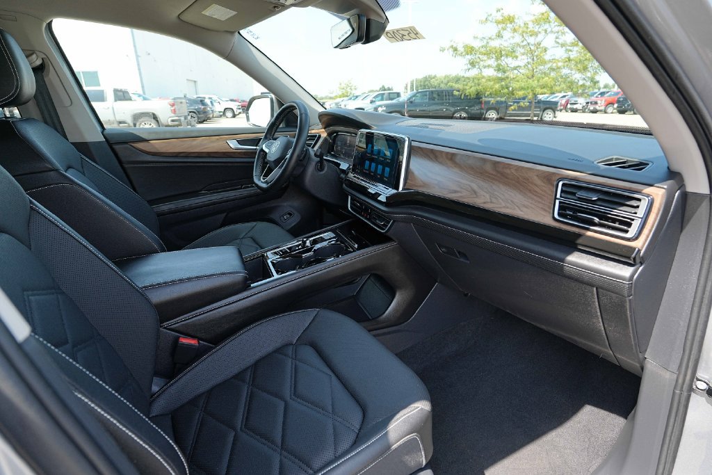 Used 2026 Volkswagen Atlas SE AWD/4WD image 23