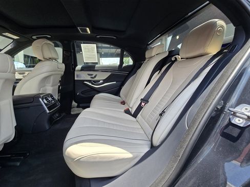 Used 2019 Mercedes-Benz S 560 S 560 w/ AMG Line Exterior image 17
