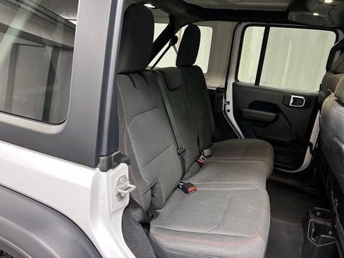Used 2026 Jeep Wrangler Unlimited Rubicon AWD/4WD image 25