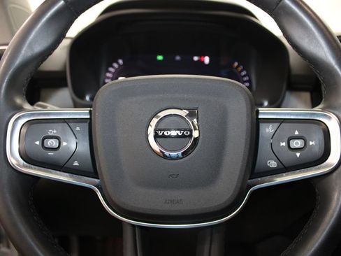 Used 2024 Volvo XC40 B5 Plus w/ Protection Package Premier AWD/4WD image 40