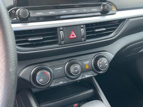 Certified 2024 Kia Forte LXS w/ LXS Technology Package image 17