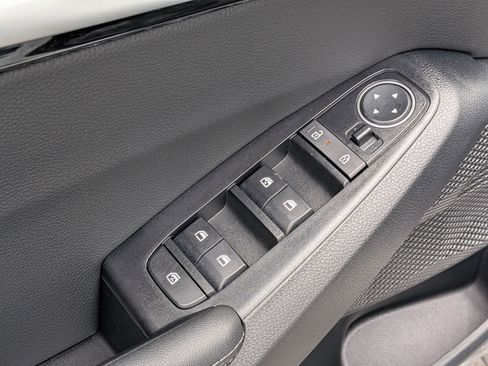 New 2026 Kia Seltos S FWD image 13