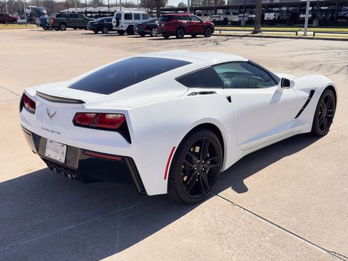 Used 2019 Chevrolet Corvette Stingray Coupe w/ 1LT image 4