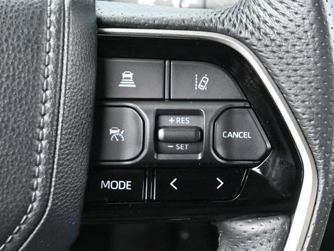 Used 2023 Toyota Tundra Limited w/ Power Package AWD/4WD image 9