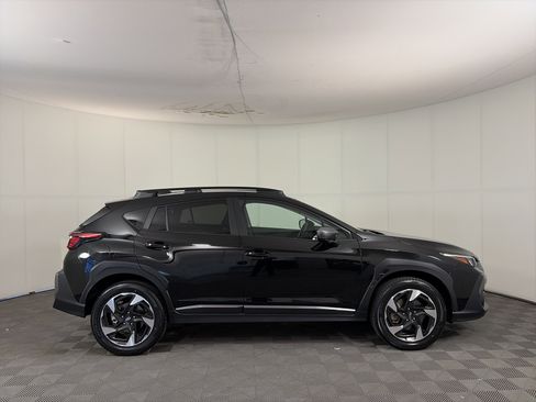 Used 2024 Subaru Crosstrek 2.5i Limited w/ Crosstrek Mirror Package image 4