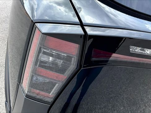 New 2026 Nissan Kicks SV image 12