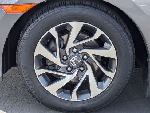 Certified 2017 Honda Civic EX image 22