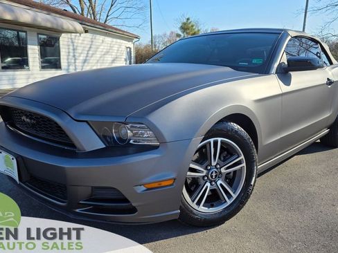 Used 2013 Ford Mustang Premium image 1