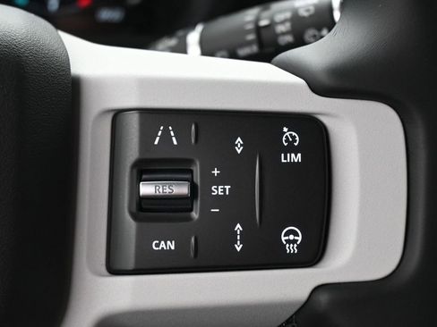New 2026 Land Rover Defender 130 X-Dynamic SE AWD/4WD image 20