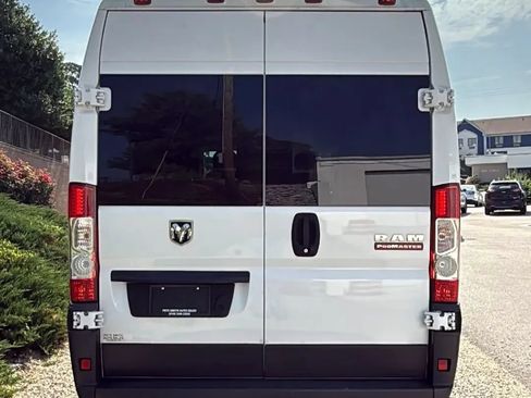 Used 2017 RAM ProMaster 2500 FWD image 8