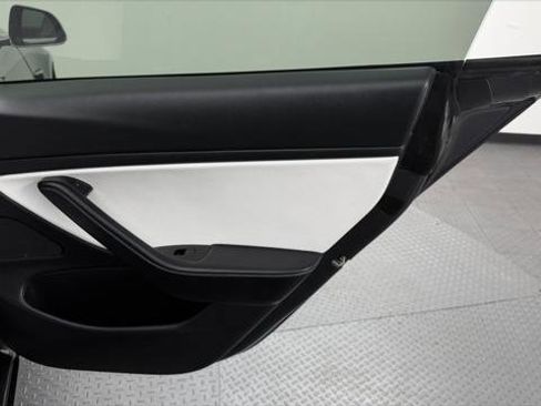 Used 2019 Tesla Model 3 Long Range AWD/4WD image 19