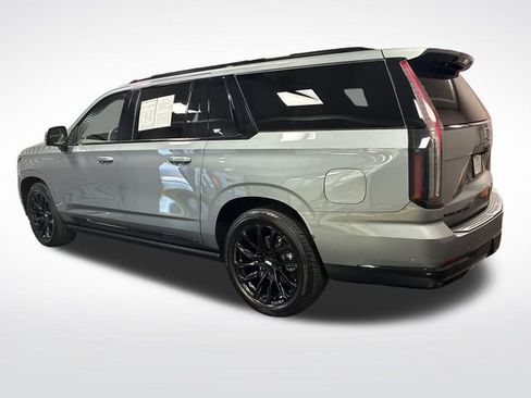 Certified 2025 Cadillac Escalade ESV Sport Platinum w/ LPO, Floor Liner Package AWD/4WD image 3