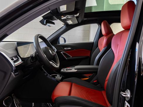 Certified 2025 BMW X2 xDrive28i w/ M Sport Package image 14