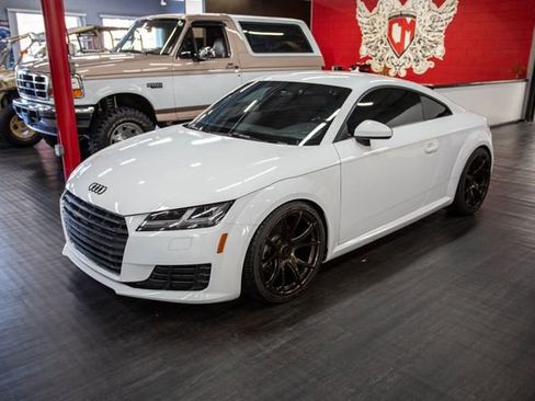 Used 2017 Audi TT 2.0T w/ Technology Package image 2