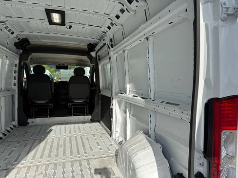 Used 2025 RAM ProMaster 2500 w/ Convenience Group FWD image 26