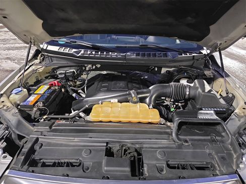 Used 2015 Ford F150 Platinum w/ Equipment Group 701A Luxury image 30