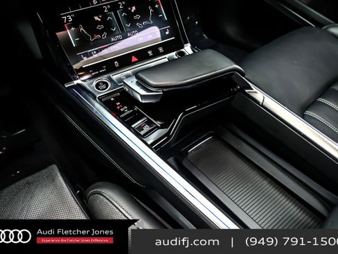 Used 2022 Audi e-tron Chronos image 6