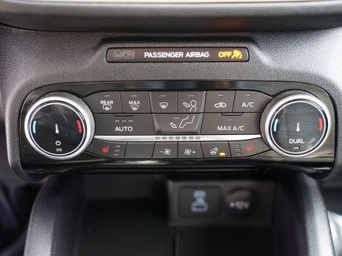 Certified 2022 Ford Escape SE w/ Convenience Package image 15