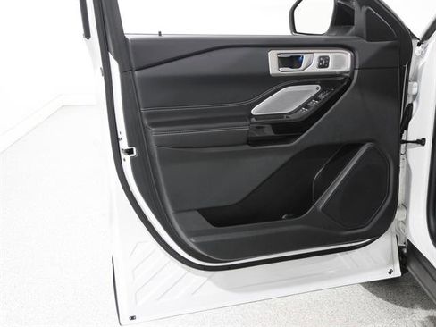 Certified 2024 Ford Explorer ST w/ Equipment Group 401A image 5