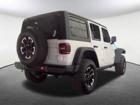 Used 2024 Jeep Wrangler Unlimited Rubicon 4xe AWD/4WD image 2