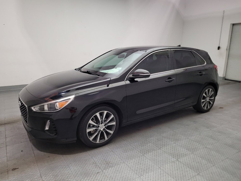 Used 2018 Hyundai Elantra GT w/ Style Package 02 FWD image 2