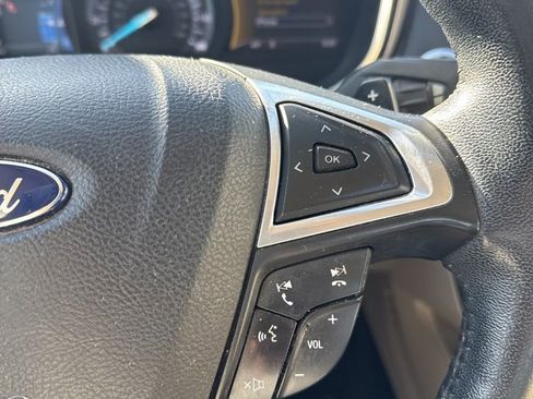 Used 2017 Ford Fusion SE w/ Fusion SE Technology Package image 13