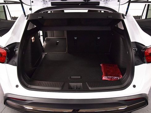 New 2025 Chevrolet Trax ACTIV image 31