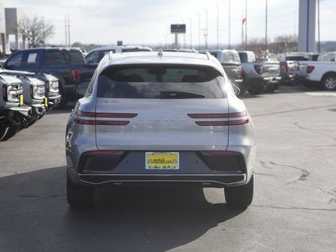 Used 2026 Genesis GV70 2.5T Advanced image 7