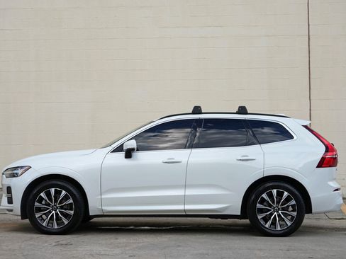 Used 2023 Volvo XC60 B5 Core w/ Climate Package FWD image 8