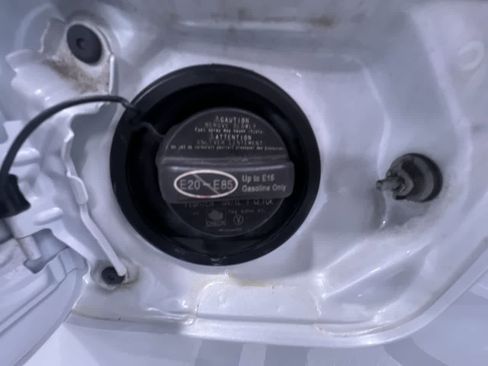 Used 2024 Toyota Corolla LE w/ LE Convenience Package image 39