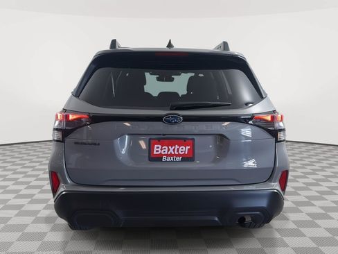 Used 2025 Subaru Forester Premium w/ Convenience Package #1 AWD/4WD image 5