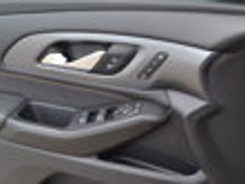 Used 2021 Chevrolet Traverse Premier w/ Redline Edition image 10