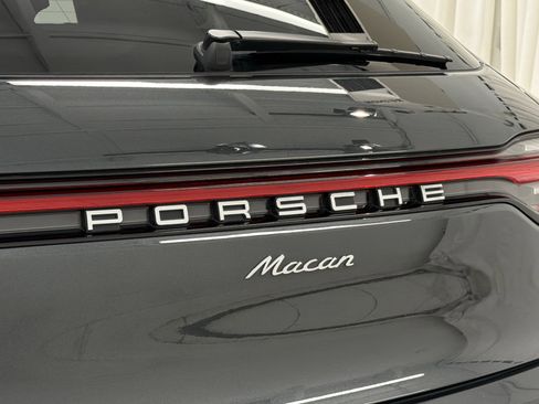 Certified 2025 Porsche Macan image 64