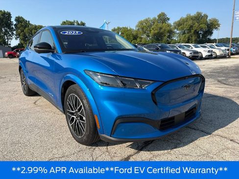 Used 2025 Ford Mustang Mach-E Premium AWD/4WD image 6