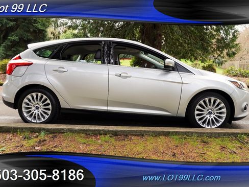 Used 2012 Ford Focus Titanium image 8