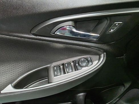 Used 2017 Chevrolet Malibu LS FWD image 17