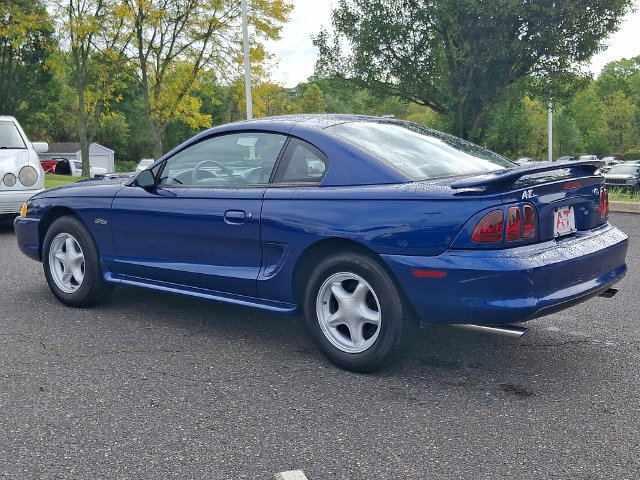 Used 1996 Ford Mustang GT RWD image 4
