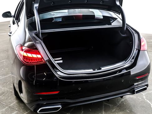 Used 2023 Mercedes-Benz C 300 Sedan image 24