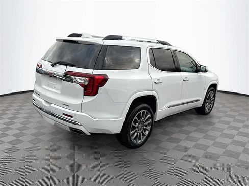 Used 2023 GMC Acadia Denali image 6