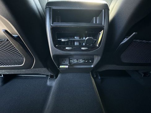 New 2025 Jeep Grand Cherokee Limited w/ Black Appearance Package image 16