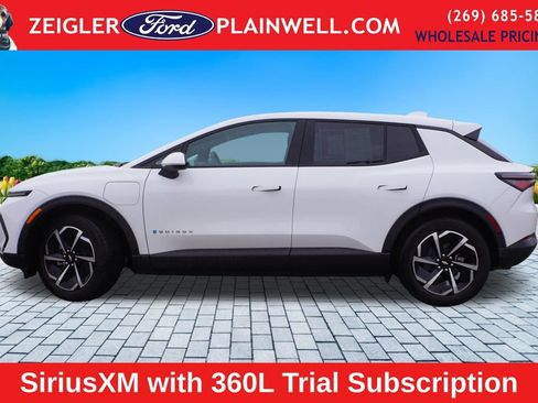 Used 2025 Chevrolet Equinox EV LT image 3