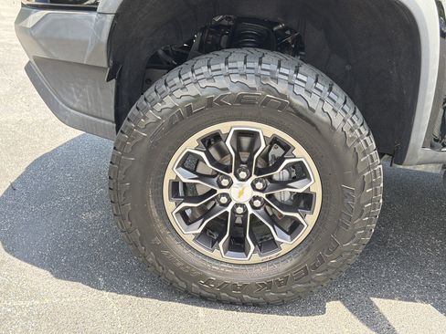 Used 2018 Chevrolet Colorado ZR2 AWD/4WD image 13