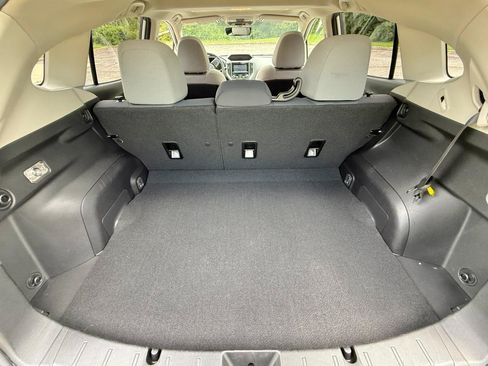 Used 2019 Subaru Crosstrek 2.0i Premium w/ Moonroof Package AWD/4WD image 26