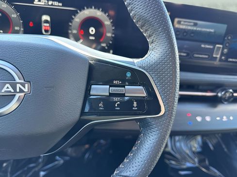 Used 2023 Nissan Ariya AWD image 16